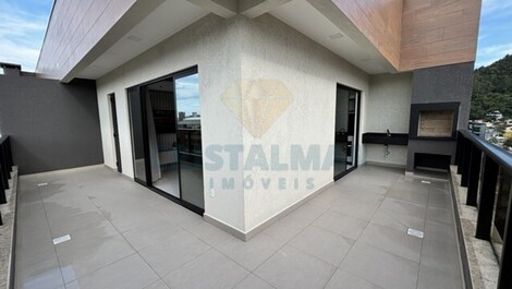 APARTAMENTO DE 3 DORMITORIOS EN PLAYA DE CANTO GRANDE - BOMBINHAS