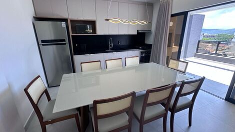 APARTAMENTO ÁTICO DE 3 DORMITORIOS EN CANTO GRANDE - BOMBINHAS