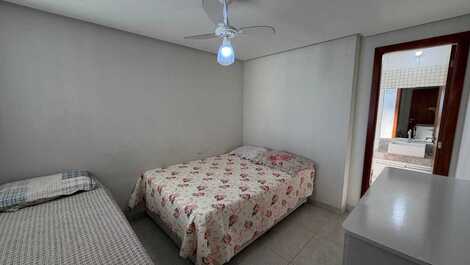 AP 2 QTS, todo completo, localizado na Praia do Morro, Guarapari/ES