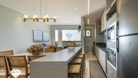 Apartamento de tres habitaciones frente a la playa en Canto Grande