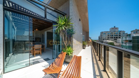 Ático con vista al mar, cuatro habitaciones en Mariscal - Bombinhas -
