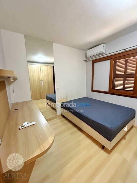 Casa para aluguel de temporada em Bombinhas (Praia de Bombas)