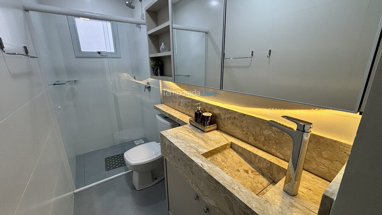 Apartamento para aluguel de temporada em Bombinhas (Canto Grande)