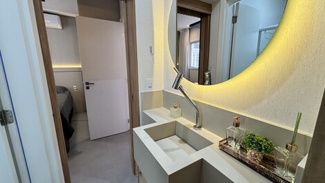 APARTAMENTO TRÊS QUARTOS EM CANTO GRANDE
