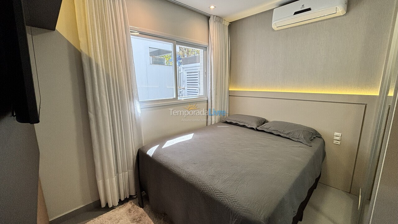 Apartamento para aluguel de temporada em Bombinhas (Canto Grande)