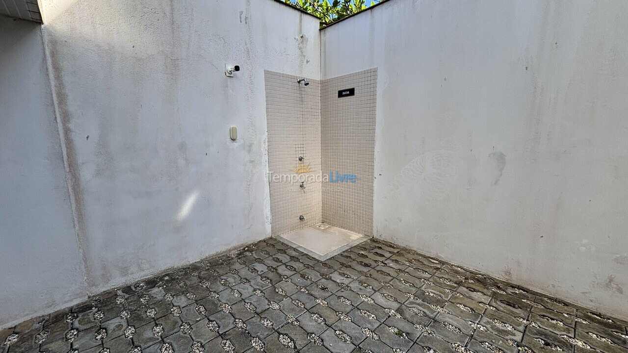 Apartamento para aluguel de temporada em Bombinhas (Canto Grande)
