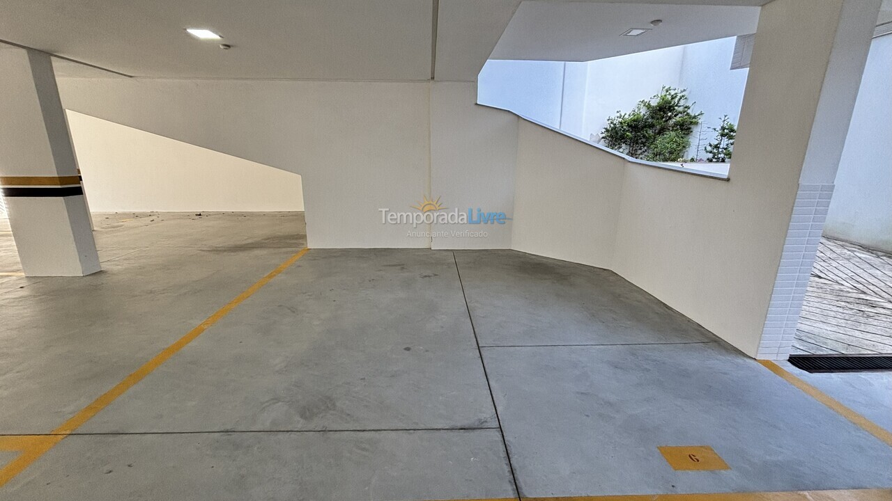 Apartamento para aluguel de temporada em Bombinhas (Canto Grande)