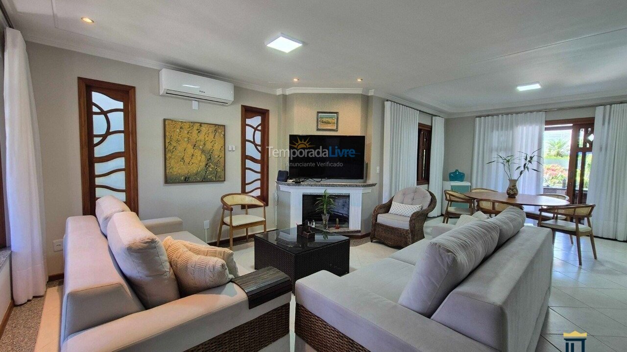 Casa para alquiler de vacaciones em Florianopolis (Jurerê Internacional)