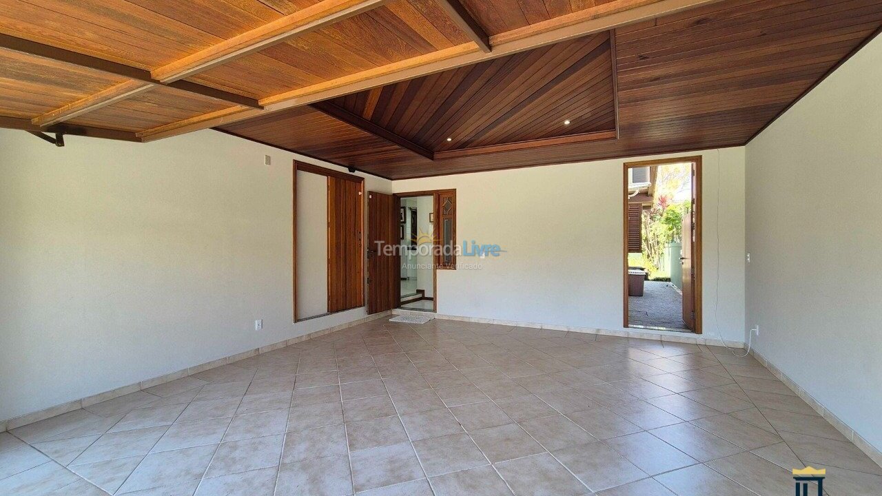 Casa para alquiler de vacaciones em Florianopolis (Jurerê Internacional)