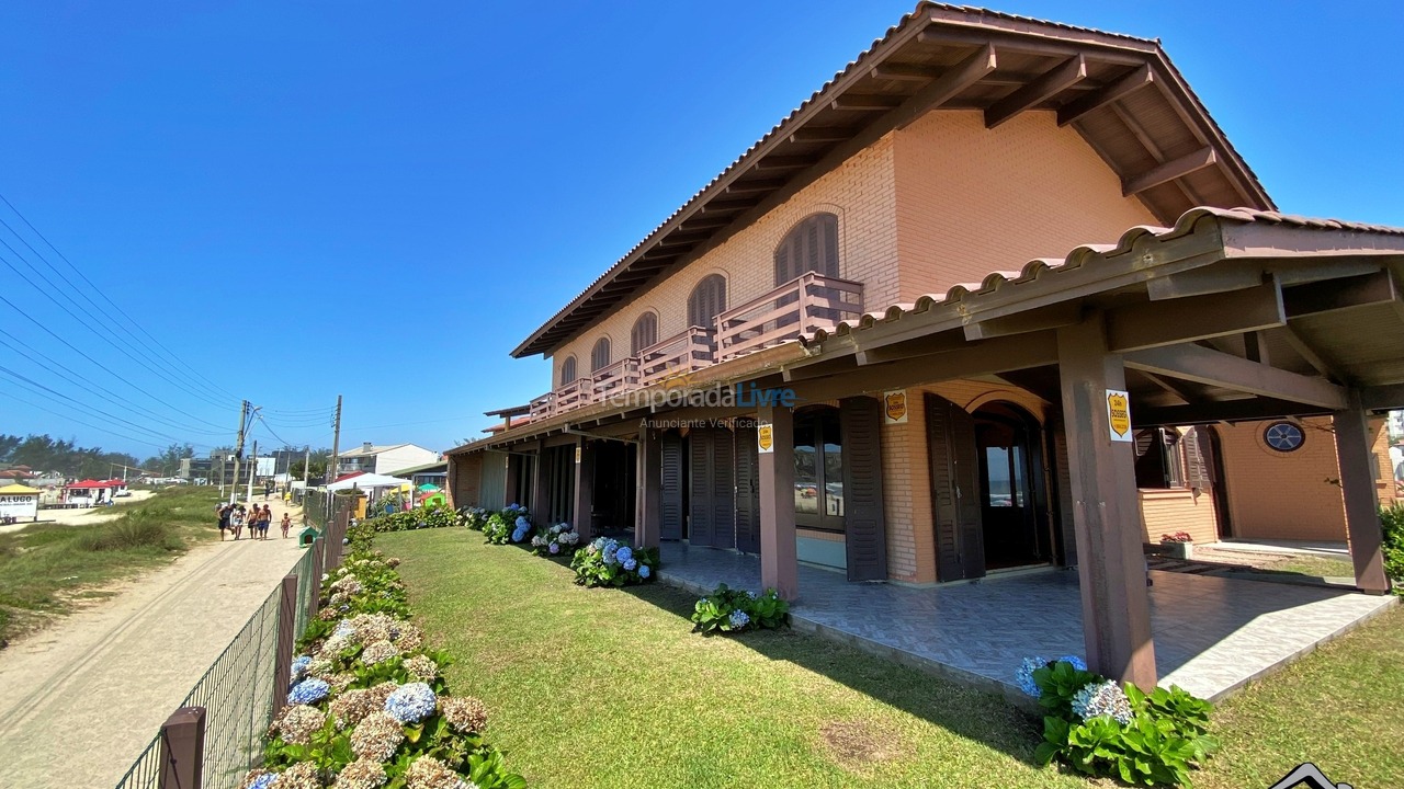 Casa para aluguel de temporada em Torres (Praia da Cal)