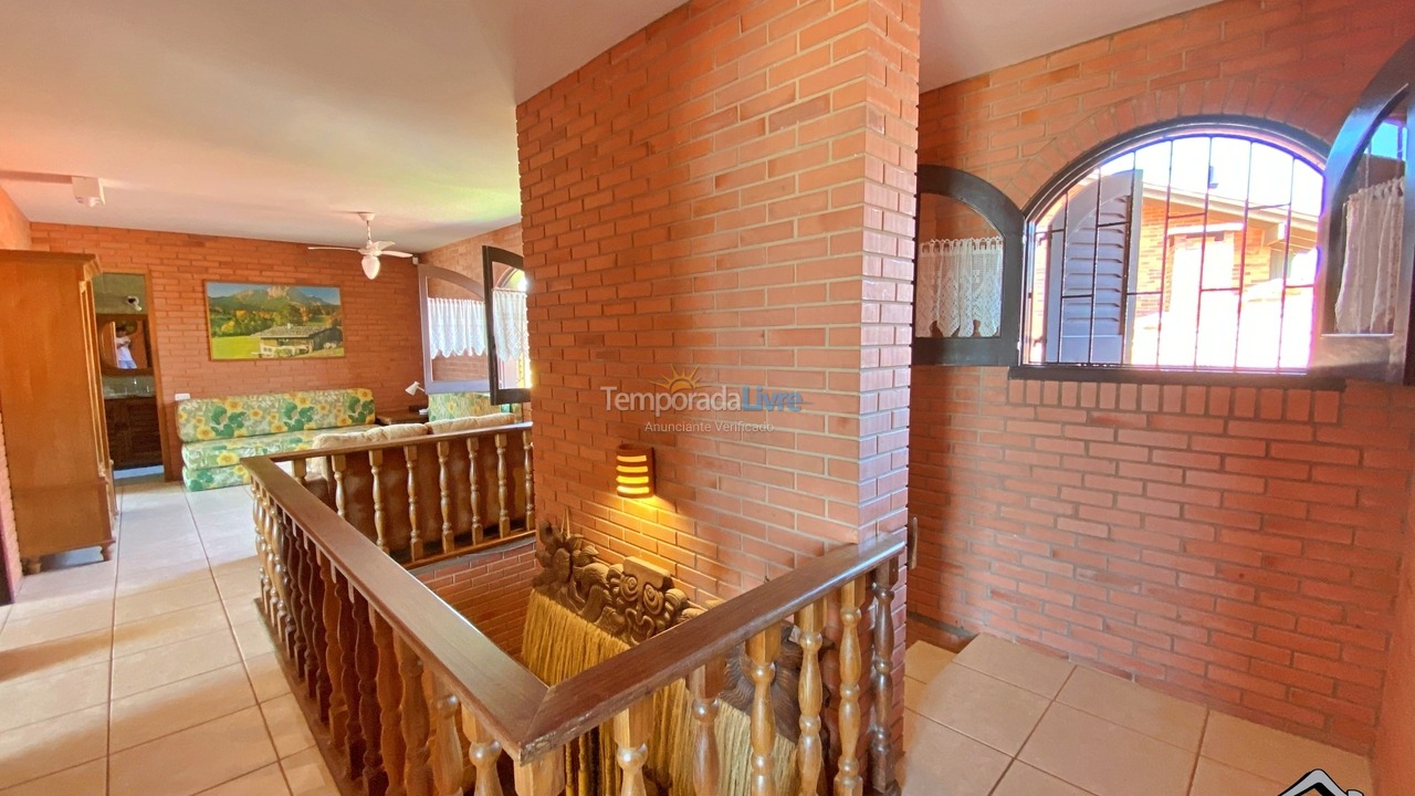 Casa para aluguel de temporada em Torres (Praia da Cal)