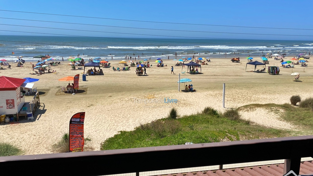 Casa para aluguel de temporada em Torres (Praia da Cal)