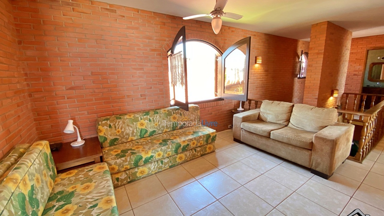 Casa para aluguel de temporada em Torres (Praia da Cal)