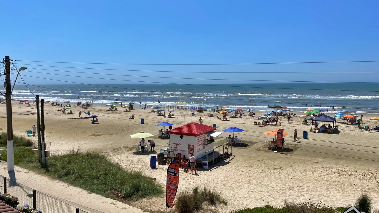 Casa para aluguel de temporada em Torres (Praia da Cal)