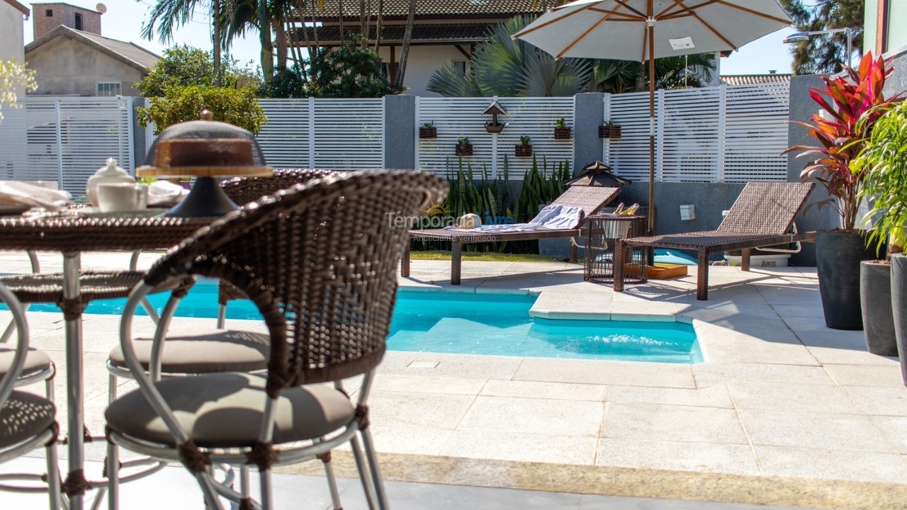Casa para alquiler de vacaciones em Bombinhas (Canto Grande)