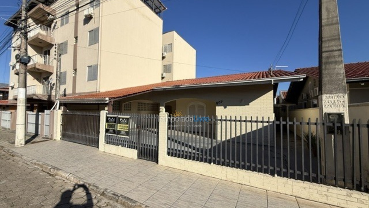 Casa para alquiler de vacaciones em São Francisco do Sul (Enseada)