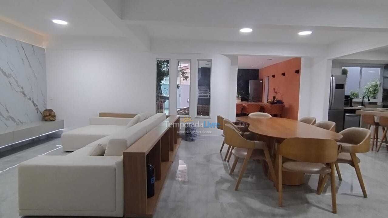 Casa para aluguel de temporada em Florianopolis (Jurerê Internacional)