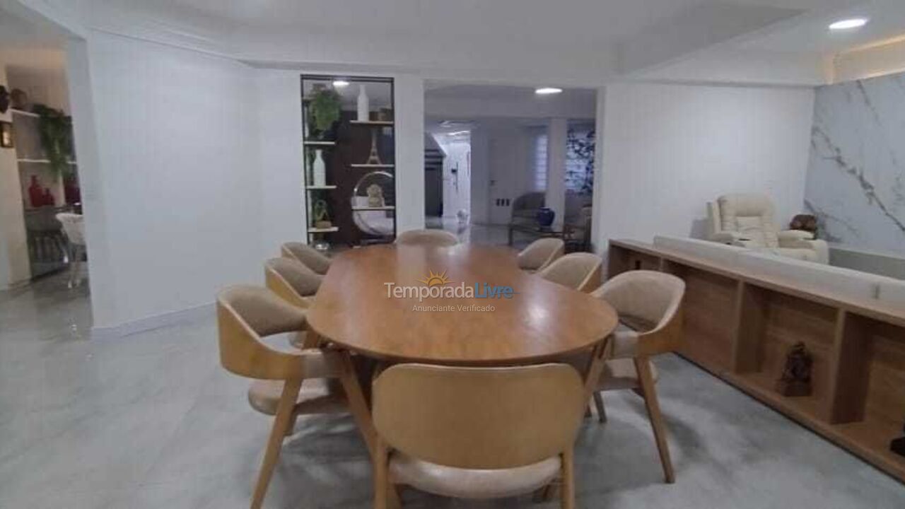 Casa para aluguel de temporada em Florianopolis (Jurerê Internacional)