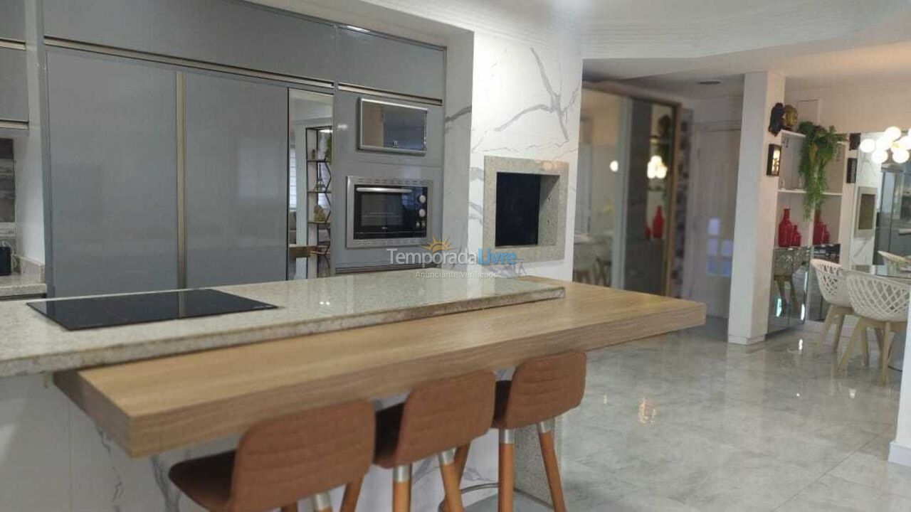 Casa para aluguel de temporada em Florianopolis (Jurerê Internacional)