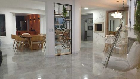Casa para temporada em Jurerê Internacional