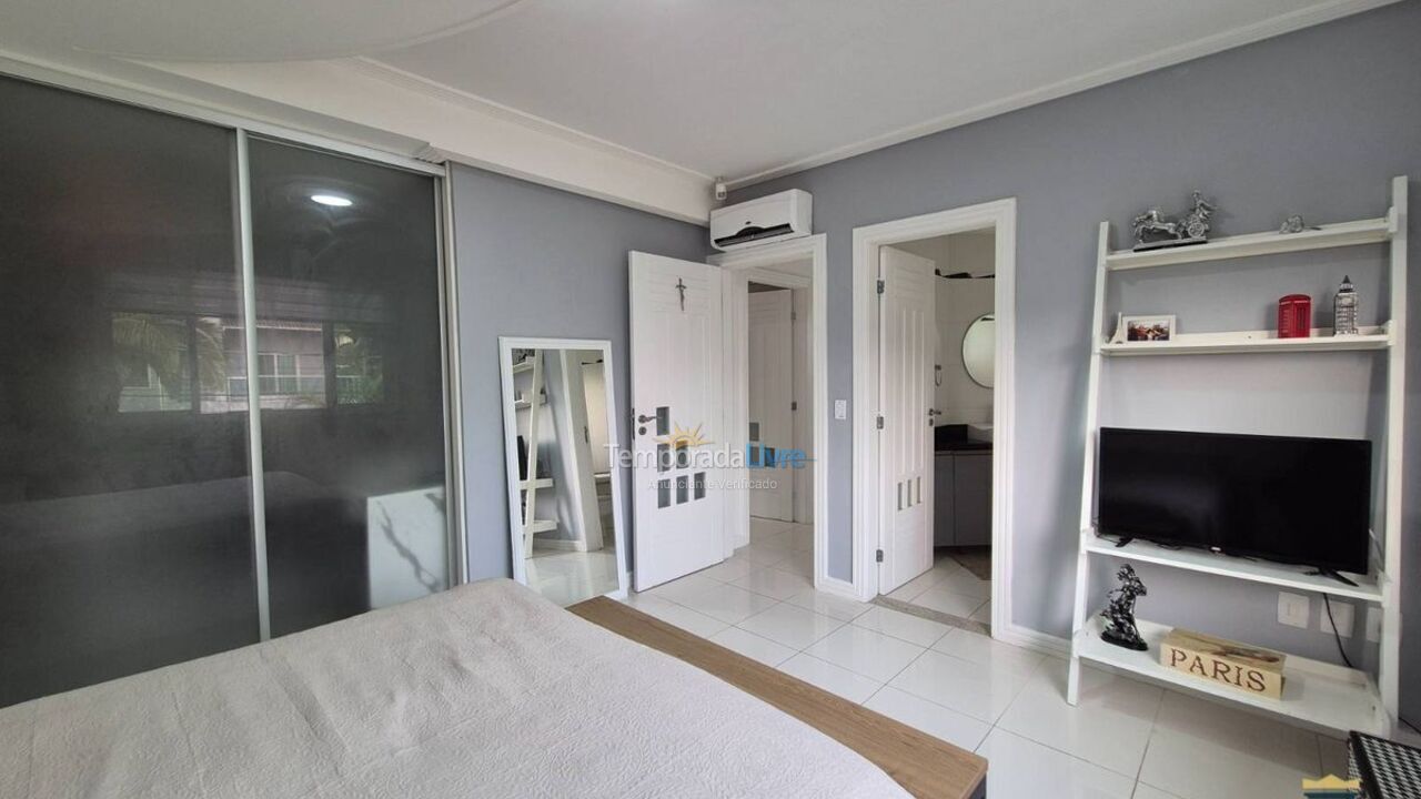 Casa para aluguel de temporada em Florianopolis (Jurerê Internacional)