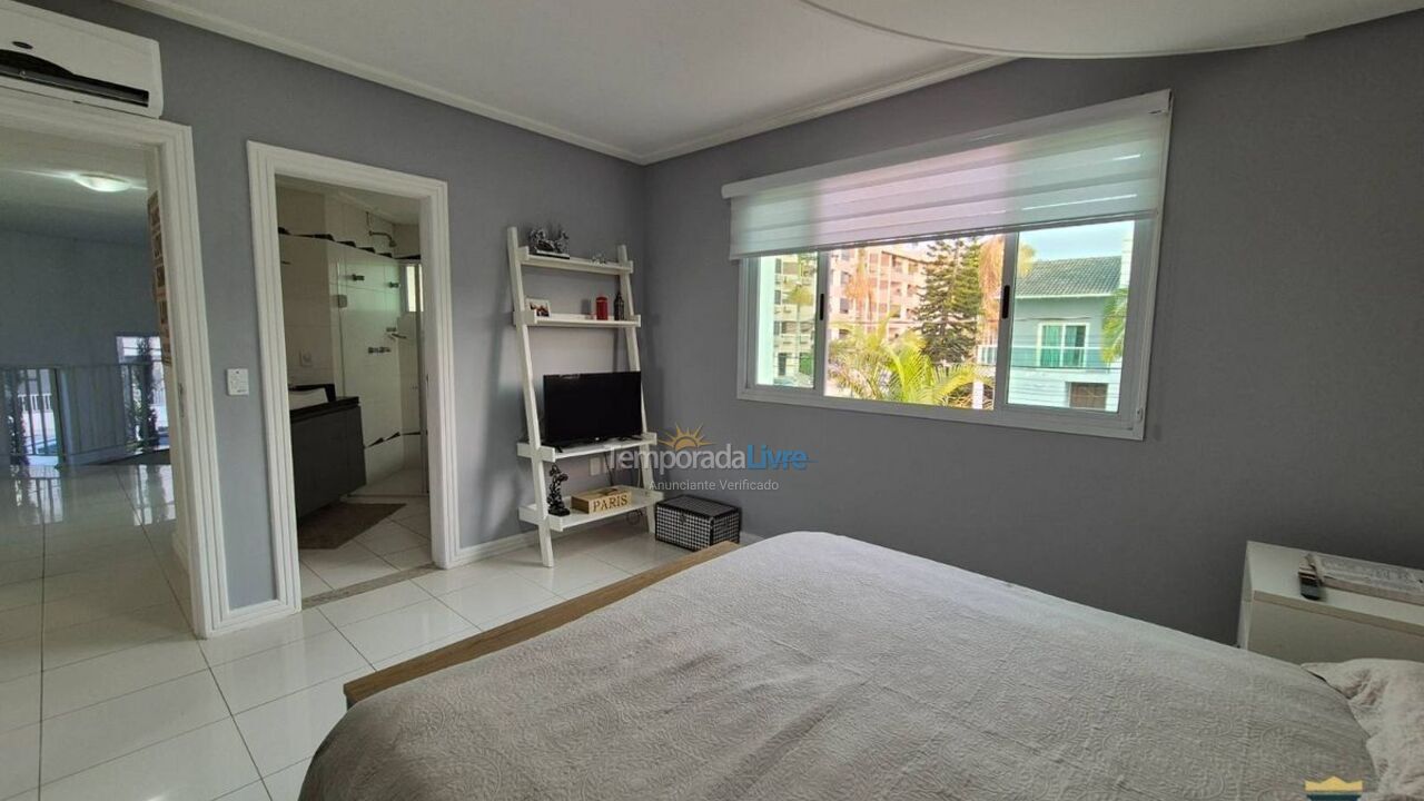 Casa para aluguel de temporada em Florianopolis (Jurerê Internacional)