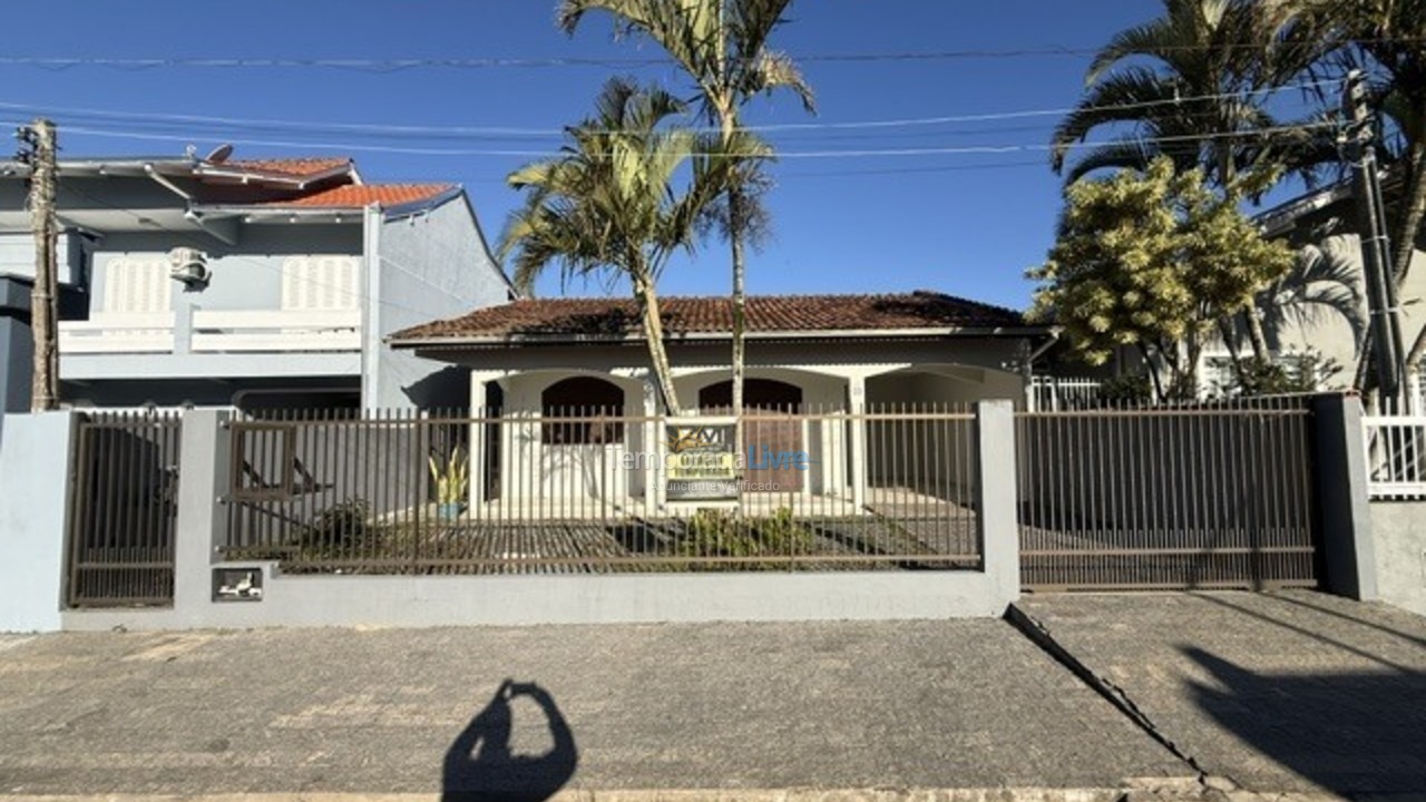House for vacation rental in São Francisco do Sul (Enseada)