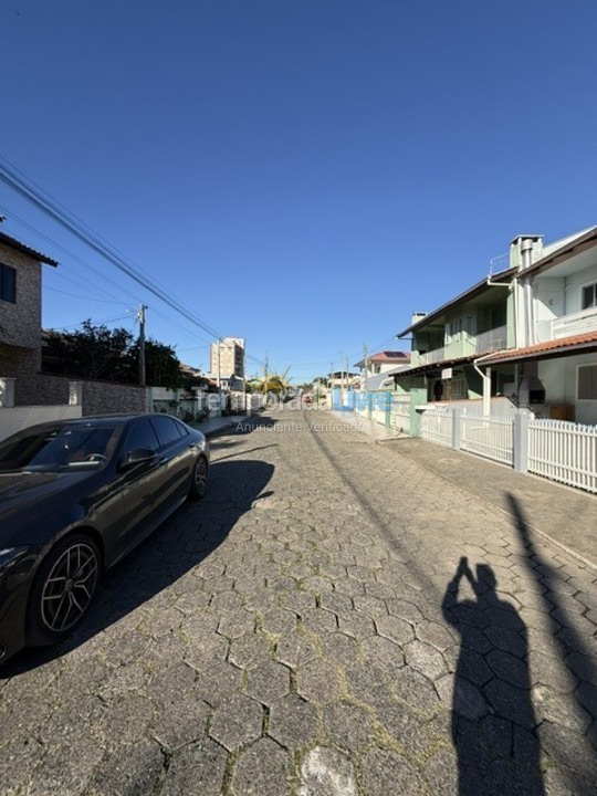 Casa para aluguel de temporada em São Francisco do Sul (Enseada)