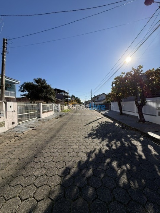 Casa para aluguel de temporada em São Francisco do Sul (Enseada)
