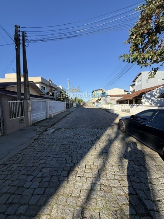 Apartamento para aluguel de temporada em São Francisco do Sul (Enseada)