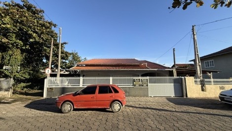 Casa para alquilar en São Francisco do Sul - Enseada
