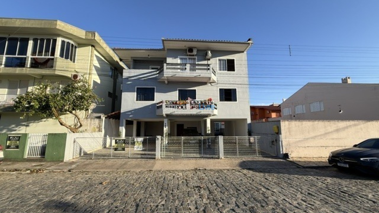 Apartamento para aluguel de temporada em São Francisco do Sul (Enseada)