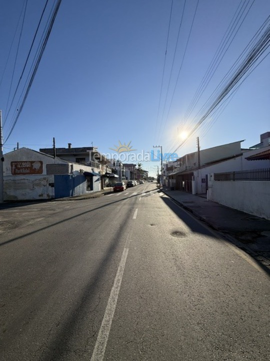 Casa para aluguel de temporada em São Francisco do Sul (Enseada)