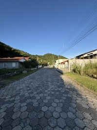 Great 6 bedroom townhouse, 4 with AC, 2 with fan, WI-FI