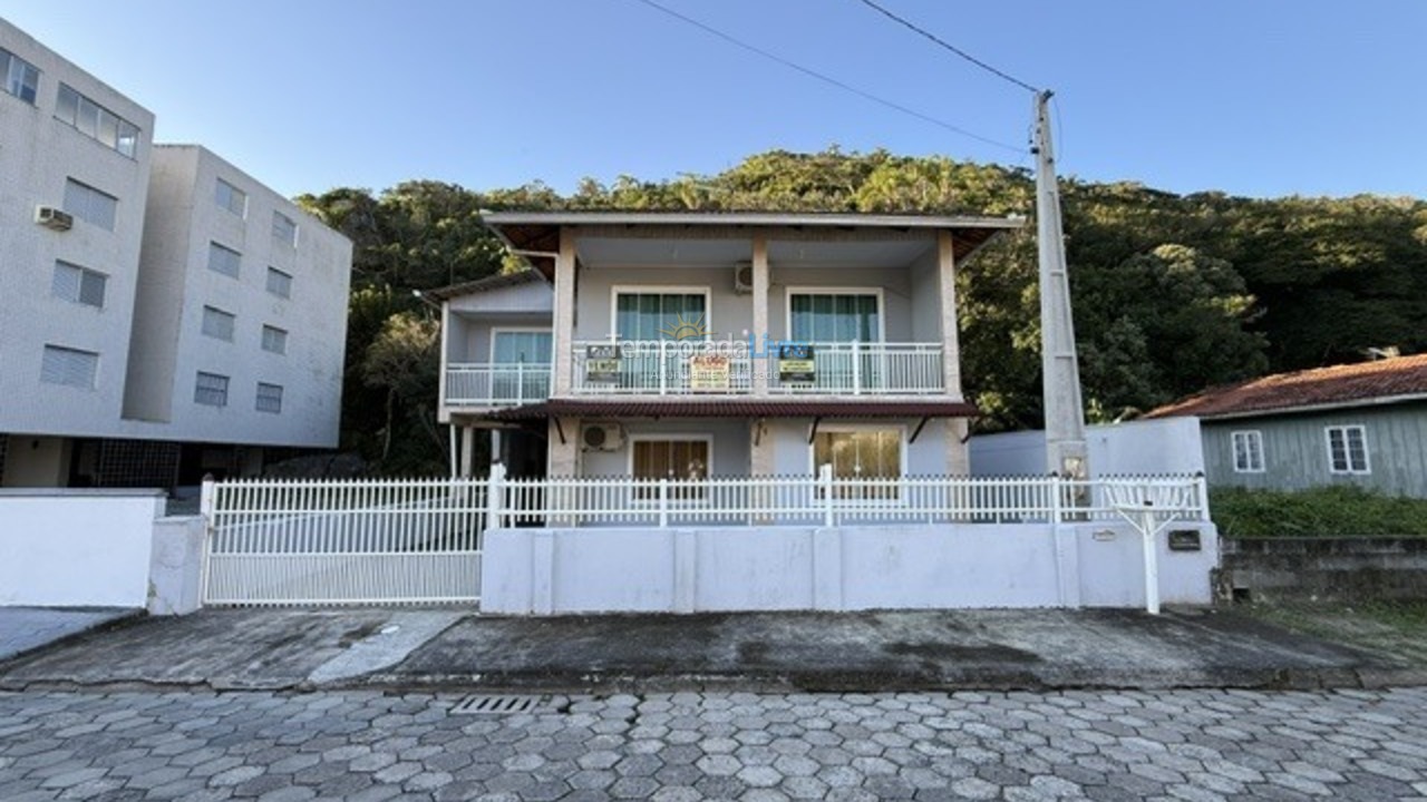 House for vacation rental in São Francisco do Sul (Enseada)