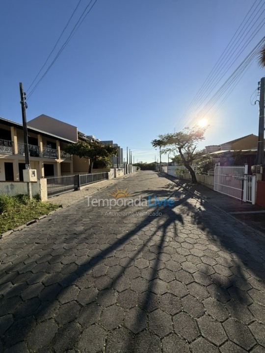 Casa para aluguel de temporada em São Francisco do Sul (Enseada)