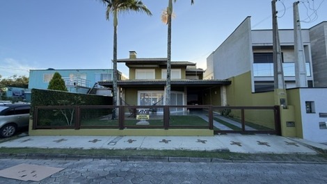 Casa para alquilar en São Francisco do Sul - Praia Grande