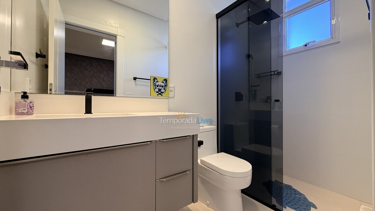 Apartamento para alquiler de vacaciones em Bombinhas (Praia de Bombas)