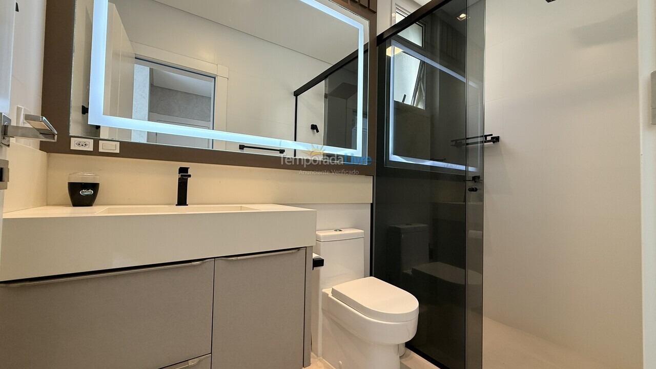 Apartamento para alquiler de vacaciones em Bombinhas (Praia de Bombas)