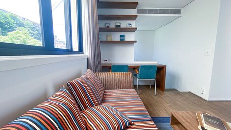 HR.147T · Penthouse with deck for 6 people in Copacabana