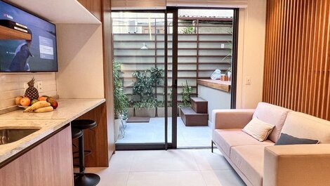 Loft moderno com jacuzzi e rooftop com piscina