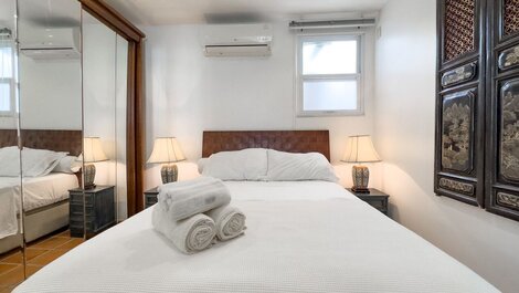 Charmoso apartamento 2 quartos com varanda