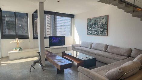 Cobertura duplex com 3 suites em Ipanema