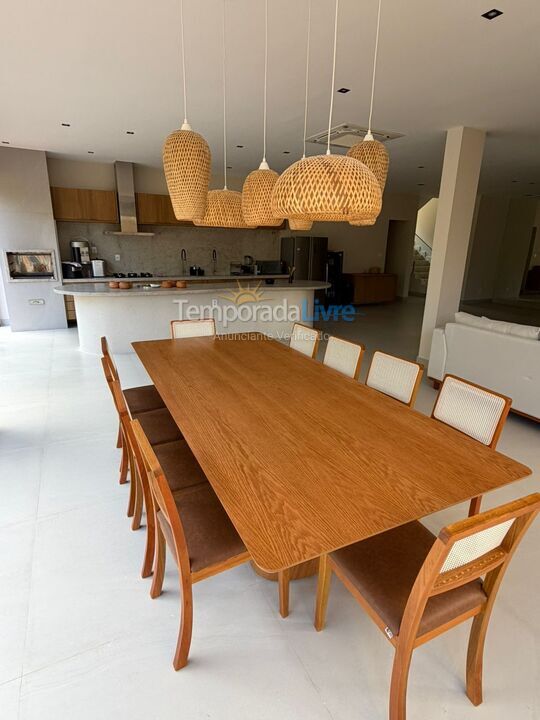 Casa para aluguel de temporada em Mata de São João (Praia do Forte)
