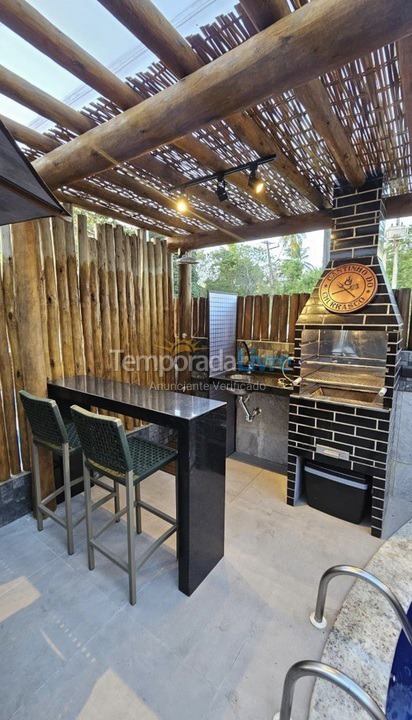 Casa para aluguel de temporada em Mata de São João (Imbassaí)