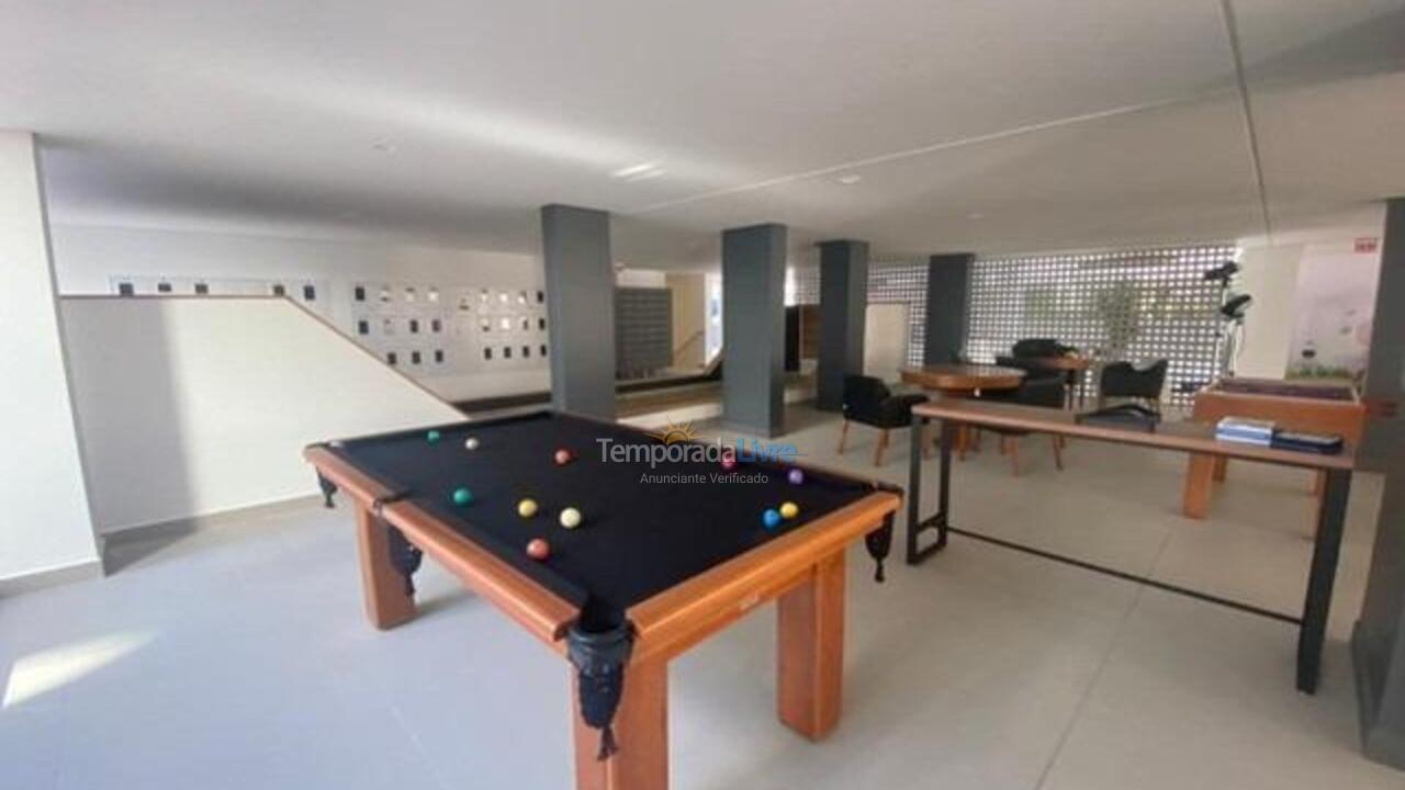 Apartamento para aluguel de temporada em Governador Celso Ramos (Praia de Palmas)