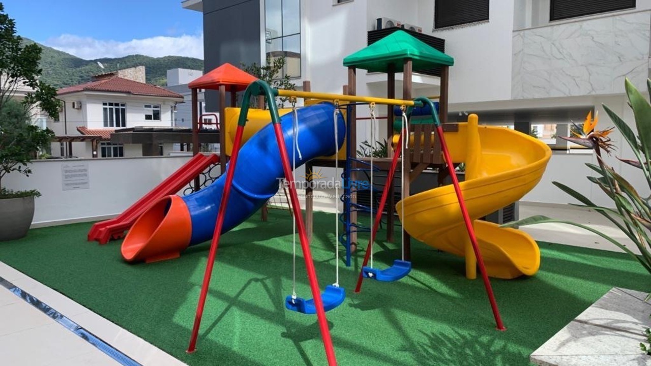 Apartamento para aluguel de temporada em Governador Celso Ramos (Praia de Palmas)