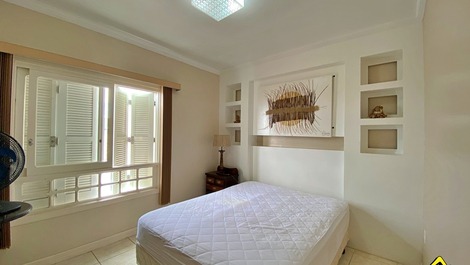 House 2 Sleeps - Bairro Centro