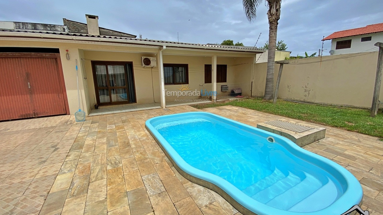 Casa para alquiler de vacaciones em Torres (Centro)