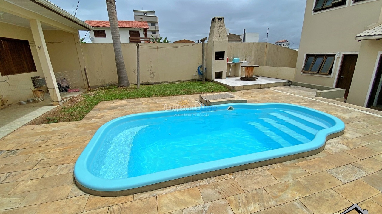 Casa para alquiler de vacaciones em Torres (Centro)